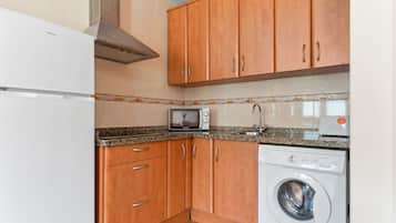 Fridge, microwave, stovetop, toaster