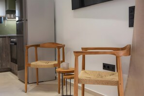 Dining - Studio 'Elfam City Suite A' with Shared Terrace, Wi-Fi and Air Conditioning (Lefkada Town)