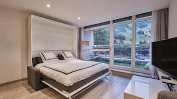 1 bedroom, iron/ironing board, free WiFi