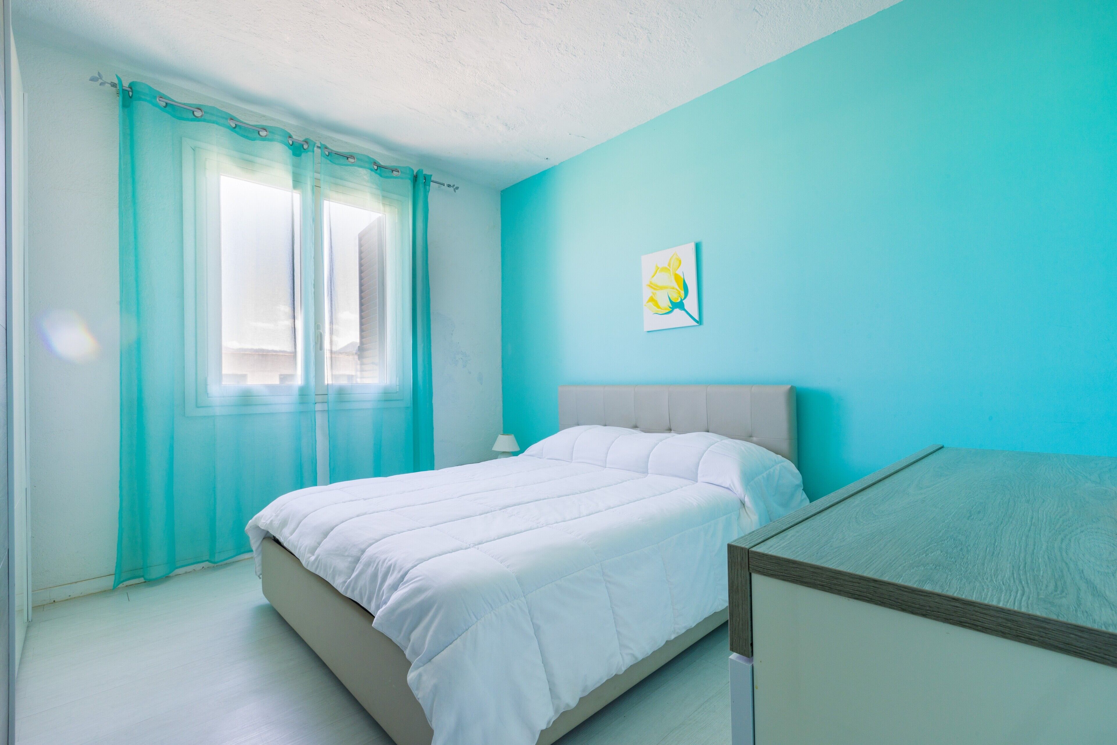 1 slaapkamer, een strijkplank/strijkijzer, beddengoed