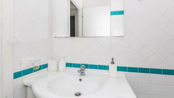 Doccia, asciugacapelli, asciugamani