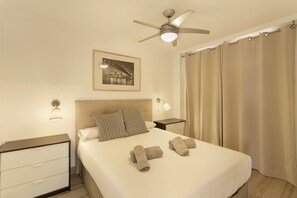 1 habitación, tabla de planchar con plancha, wifi gratis y ropa de cama 