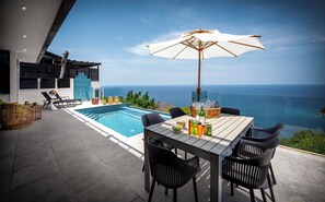 Outdoor pool - Boutique villa with relaxed feeling, private pool and breathtaking view. (T. Koh Tao)
