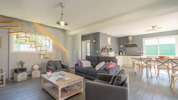 Télévision, lecteur de DVD, chaßne hi-fi