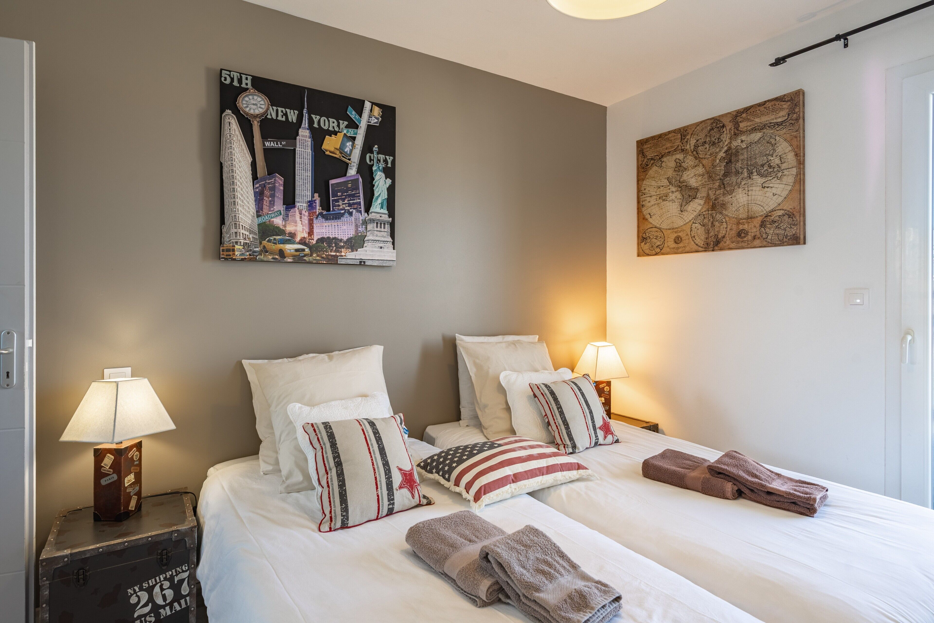 4 habitaciones, tabla de planchar con plancha y wifi gratis 