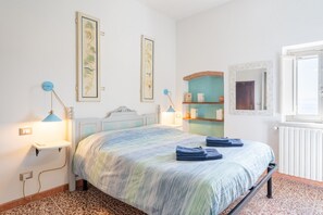 1 camera, Wi-Fi gratuito, lenzuola