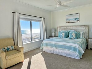 3 slaapkamers, een strijkplank/strijkijzer, gratis wifi, beddengoed