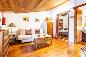 2 عدّة غرف نوم وملاءات أسرّة