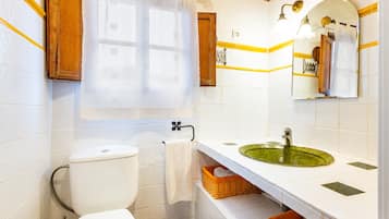 Bruser, hårtørrer, håndklæder