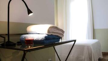 9 slaapkamers, een strijkplank/strijkijzer, gratis wifi, beddengoed