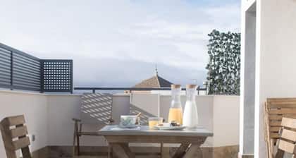 Country House 'Posada Del Herrero' with Private Pool, Wi-Fi and Air Conditioning