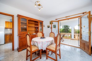 Dining - Country House 'Sa Torre Nova Ref 50' with Private Pool, Wi-Fi and Air Conditioning (Sant Llorenç des Cardassar)