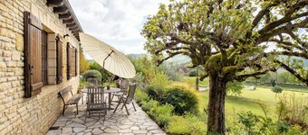 Modern and Spacious Gîte in Cazoulès with Terrace, Parking, Pets Allowed, Near Sarlat