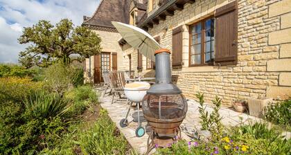 Gite Moderne et spacieux à Cazoulès avec Terrasse, Parking, Animaux Acceptés, Proche de Sarlat