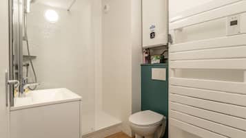 Ducha y secador de pelo