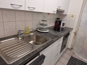 Private kitchen - 3-room apartment in a trendy neighborhood (Basel)