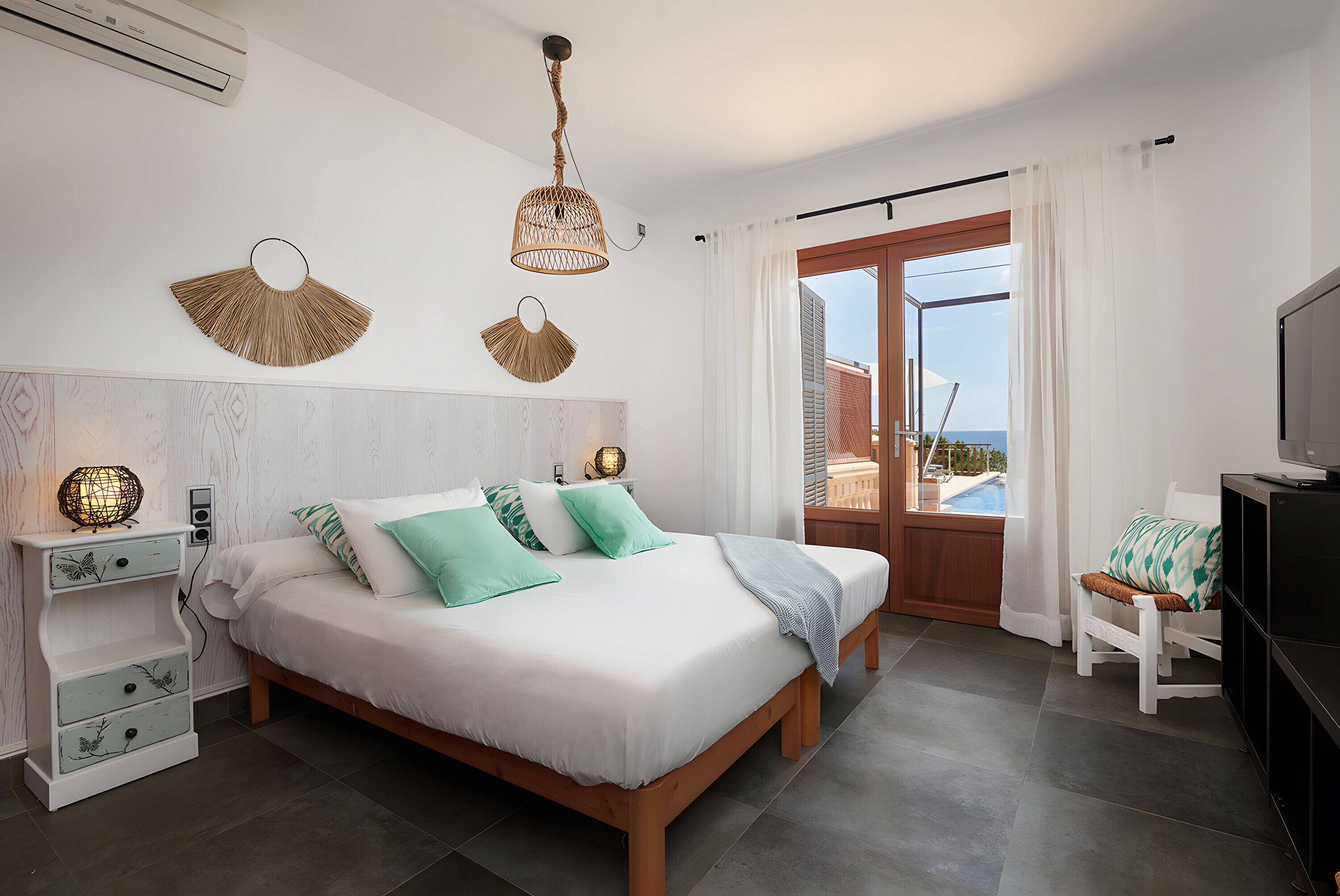 4 chambres, fer et planche à repasser, Wi-Fi gratuit, draps fournis