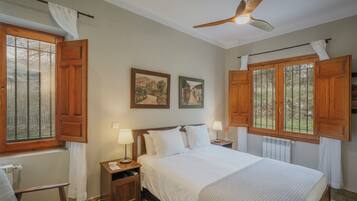 4 habitaciones, tabla de planchar con plancha y wifi gratis