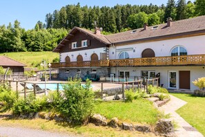 Exterior - Apartment 'Gîte Du Lac À Gérardmer' with Lake View, Wi-Fi and Air Conditioning (Gérardmer)