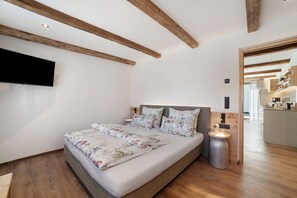 2 bedrooms, free WiFi, bed sheets, wheelchair access