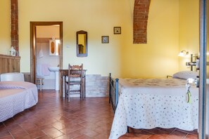 1 Schlafzimmer, kostenloses WLAN, Bettwäsche