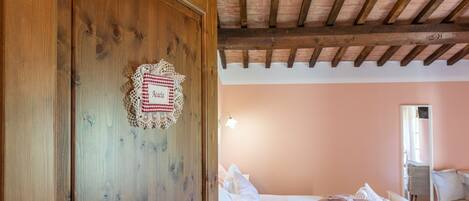 1 habitación, wifi gratis y ropa de cama