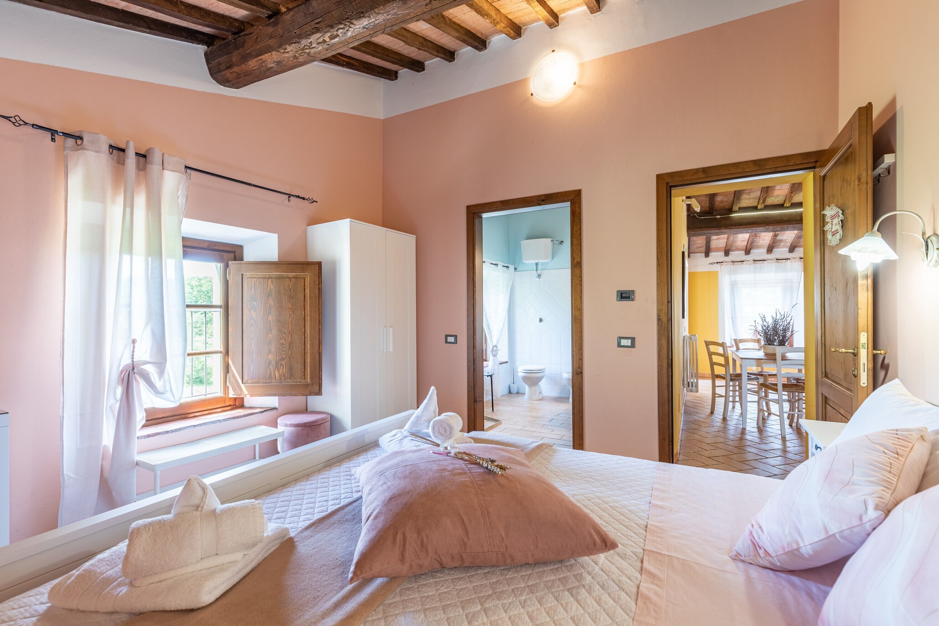 1 chambre, Wi-Fi gratuit, draps fournis