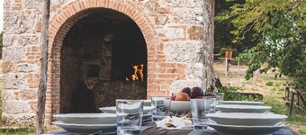 Apartment 'L'uscio' with Mountain View, Shared Pool and Wi-Fi