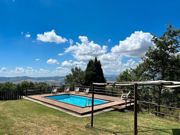 Pool - Room 'Girasole' with Mountain View, Shared Pool and Wi-Fi (Chianciano Terme)