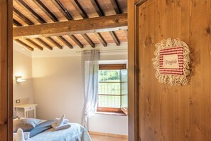 1 quarto, Wi-Fi de cortesia, roupa de cama