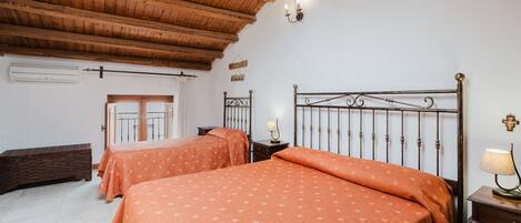 3 chambres, fer et planche Ă repasser, accĂšs au Wi-Fi (inclus)