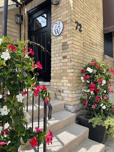 Berklee Suites of Stratford- Private 2 Bedroom Suite