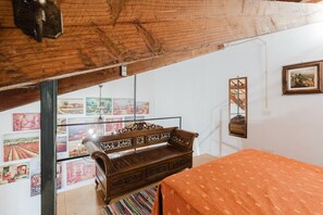 Interior - Apartment 'Nespolo' with Private Garden, Wi-Fi and Air Conditioning (Castelluzzo)