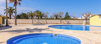 Appartement 'Precioso En Ciudadela' avec piscine privée, terrasse privée et climatisation