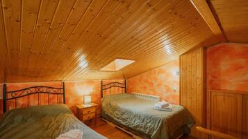 2 dormitoris, planxa i posts de planxar, wifi gratuïta i roba de llit