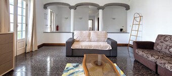 Casa vacanze 'Pascoal House' con terrazza privata, giardino privato e Wi-Fi