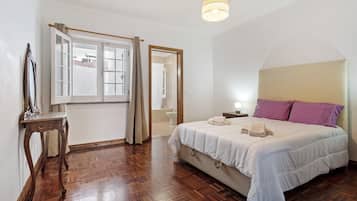 4 bedrooms, free WiFi, bed sheets