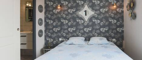 4 habitaciones, tabla de planchar con plancha y wifi gratis