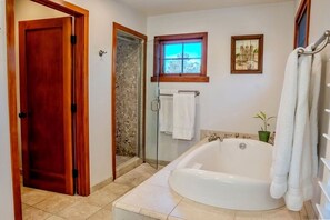 Jetted bath, hair dryer, bidet, towels