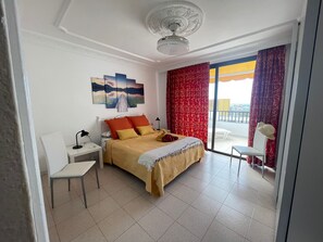 2 bedrooms, iron/ironing board, WiFi, bed sheets - Penthouse garajonay 501 jacuzzi costa Adeje (Costa Adeje)