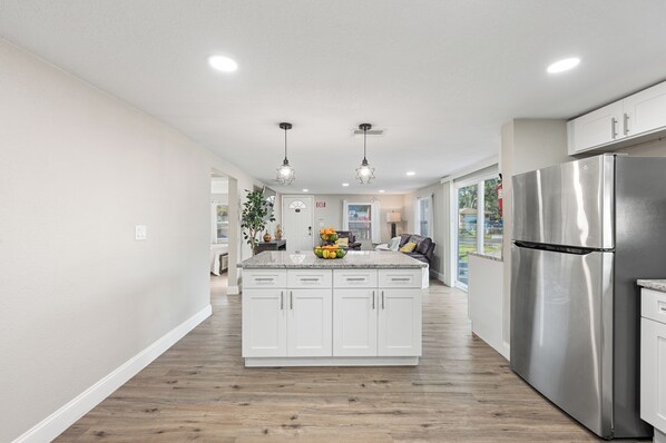 Interior - Comfy Kid & Pet friendly Southern Style home (Tampa)