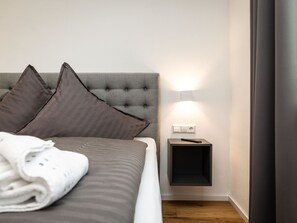 3 bedrooms, Internet