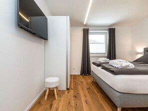 3 bedrooms, internet