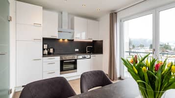 Kühlschrank, Ofen, Geschirrspüler, Toaster