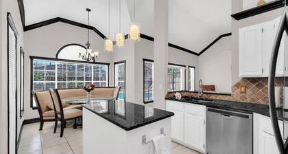 Great home with a very large pool to enjoy with the whole family.