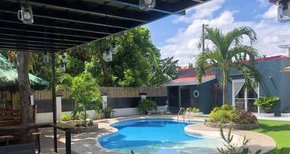 Beautiful Family Retreat with Pool in Biñan, Laguna