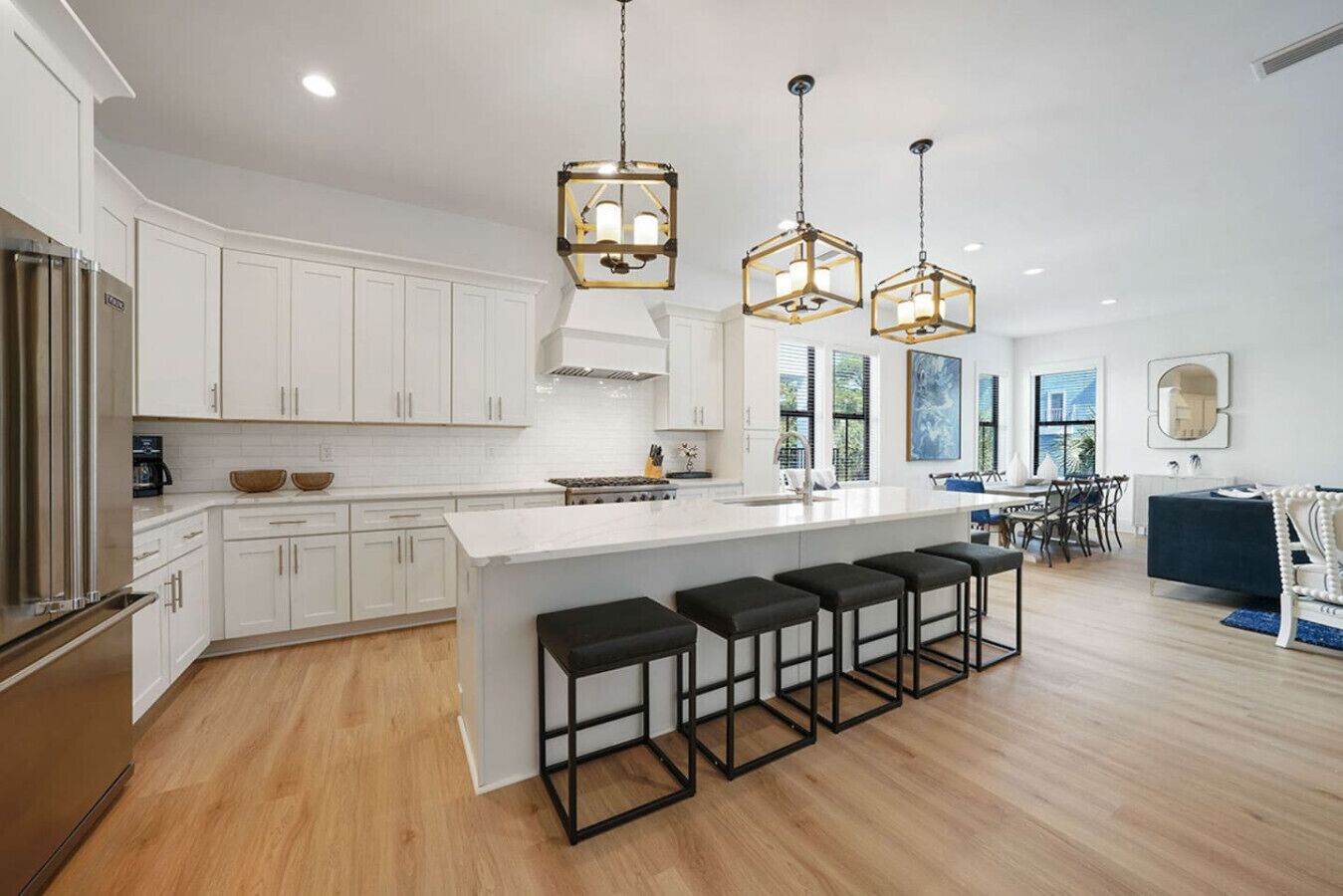 Dishwasher, coffee/tea maker, cookware/dishes/utensils, dining tables