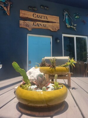 Exterior detail - Welcome to Casita Canal!  Fabulous studio apartment on a canal with a pool. (Port Charlotte)