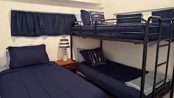 2 bedrooms, free WiFi, bed sheets
