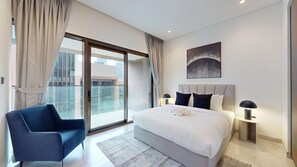 2 bedrooms, iron/ironing board, free WiFi, bed sheets - Peninsula - Modern Two Bedroom in Business Bay (Business Bay)